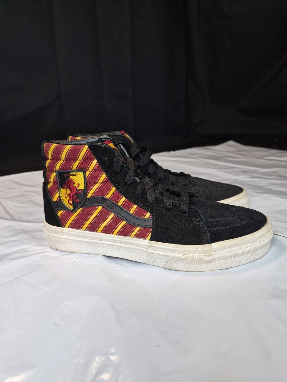 Vans Youth 3.5 Harry Potter Gryffindor Sk8 Limited Edition Shoes Barley Worn